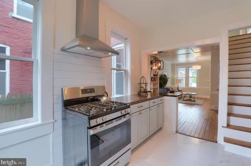 513 Laurel St, Lancaster PA  17603-5638 exterior
