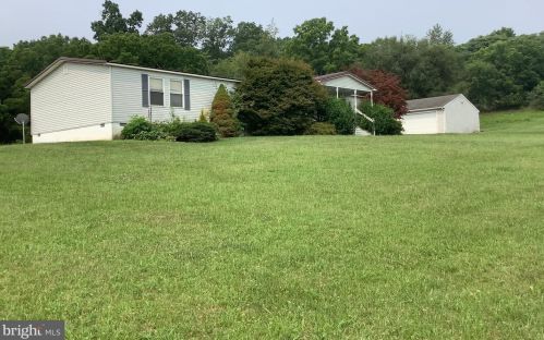 245 Gladiator Way, Hedgesville WV 25427-6578 exterior