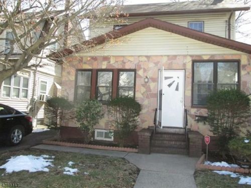 16 Rutgers St, Irvington, NJ 07111-2945