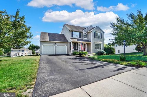 646 Leaf St, York, PA 17404-7801