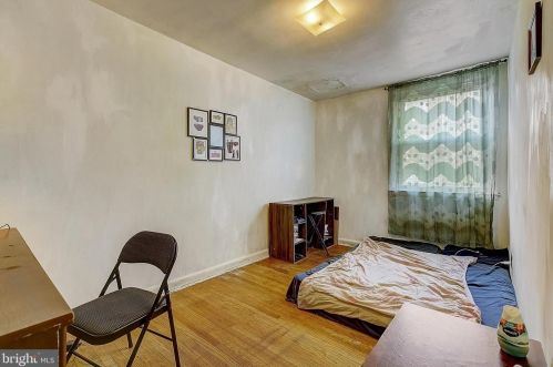 6004 10th St, Philadelphia PA 19141-3703 exterior