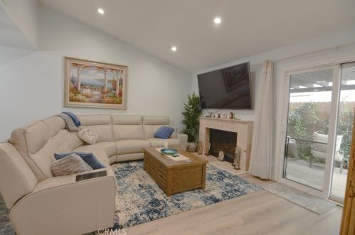 259 Dexter St, Covina, CA 91723-2641