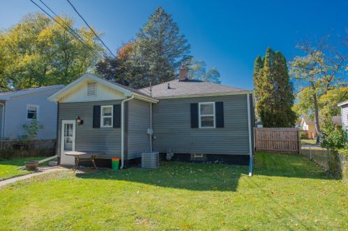 237 Cavender St, Hobart IN 46342-2920 exterior