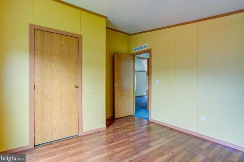 208 Bent Pine Ct, Lancaster PA  17603-2180 exterior