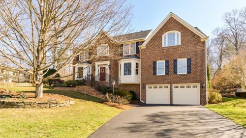 8300 Private Ln, Annandale, VA 22003-4472