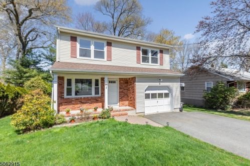 52 Mountain Ave, Cedar Knolls, NJ 07927-1215