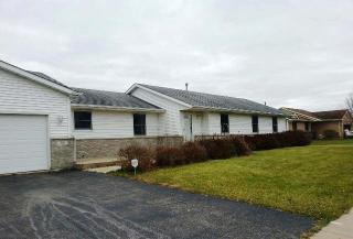 521 Royal Ave, Belvidere, IL 61008-7141