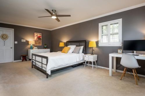 2522 Fontainebleau Dr, Atlanta GA  30360-1230 exterior