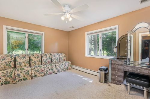 2071 61 Ave, Hobart IN 46342-6517 exterior