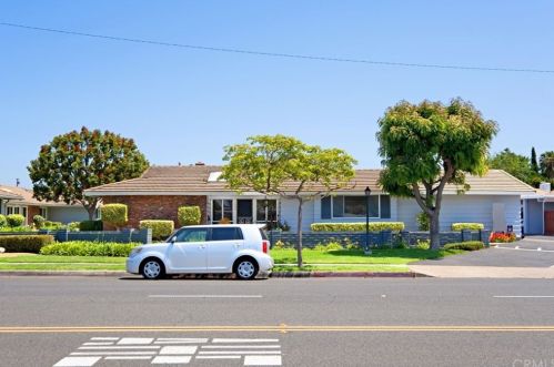 1205 1st St, Tustin, CA 92780-3816