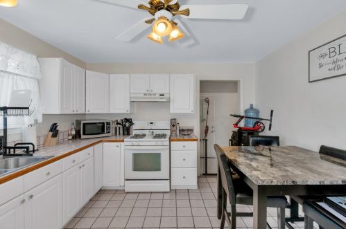 835 I St, Los Banos CA  93635-4310 exterior