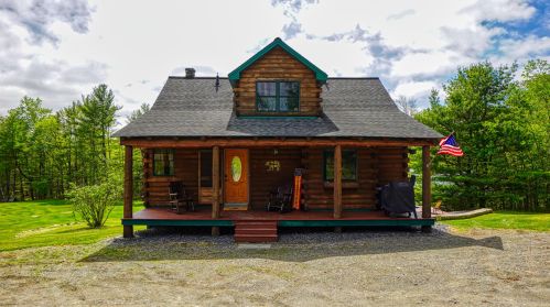 803 Hole In The Wall Rd, Solon, ME 04979-3625