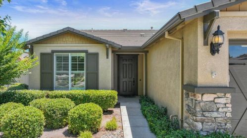 2466 Plumcreek Ln, Manteca, CA 95336-5207