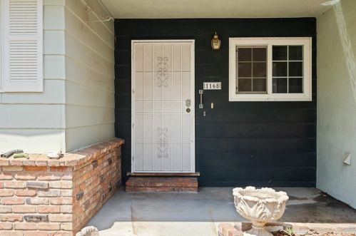 1168 Patricia Dr, Chico, CA 95926-1436