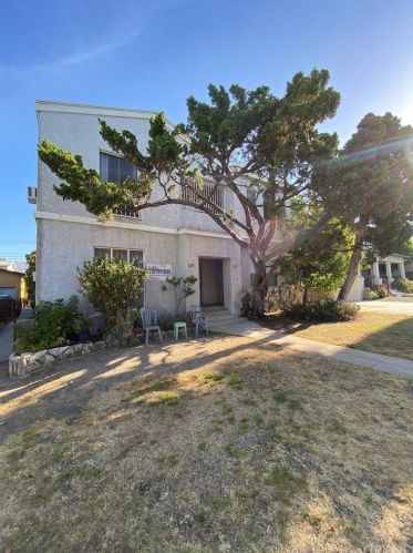 677 Wilson Ave, Glendale, CA 91203-3445