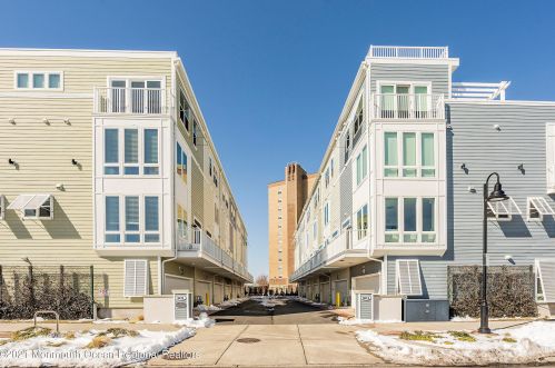 801 Kingsley St, Tinton Falls NJ  07712-6287 exterior