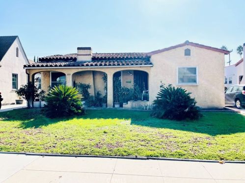 556 Ivy St, Glendale CA  91204-1122 exterior