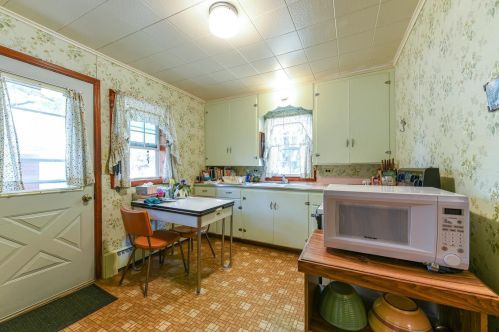 800 6th St, Riverton, MN 56455-4000