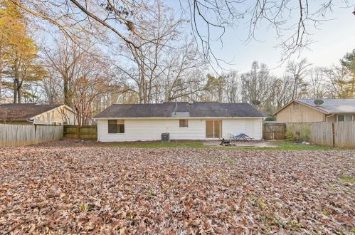 2843 Woodfield Dr, Rex GA 30273-2004 exterior