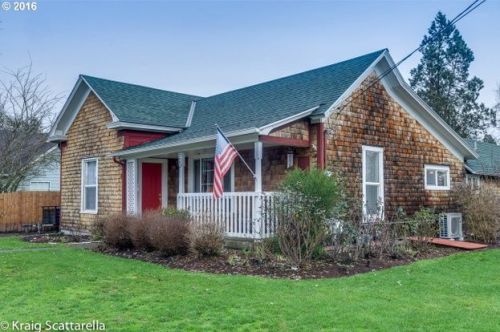 520 Meridian St, Newberg OR  97132-3419 exterior