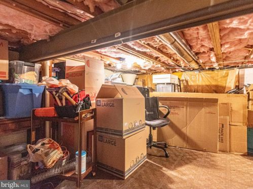 5271 Bradgen Ct, Springfield VA  22151-3505 exterior