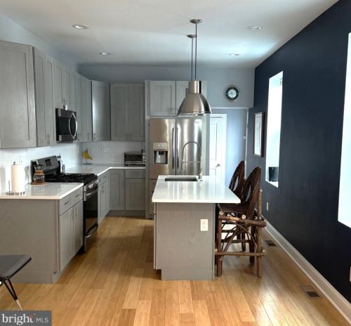 1923 Dickinson St, Philadelphia PA  19146-4623 exterior