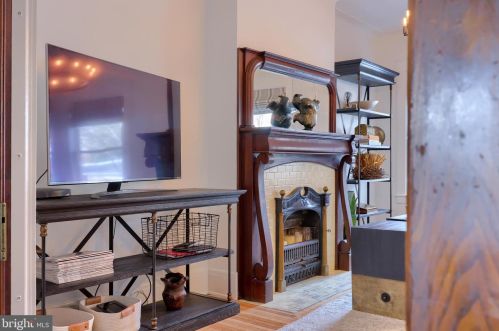 620 Pine St, Lancaster PA  17603-2824 exterior