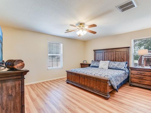 10000 Gainsborough Dr, Spring Branch TX 78070-6408 exterior