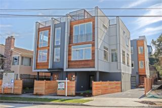 3038 Alki Ave, Seattle, WA 98116-2611