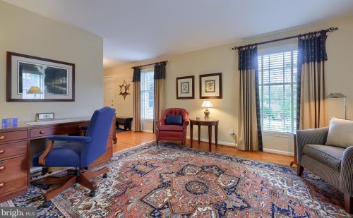 142 Bentley Ln, Lancaster PA  17603-6204 exterior