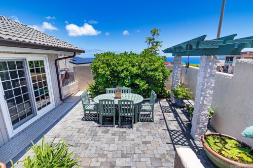 5307 Poola St, Honolulu HI  96821-1536 exterior