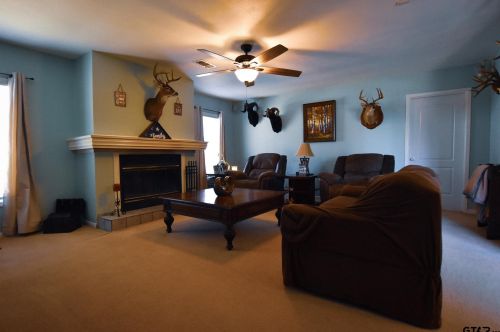 4303 Memorial Dr, Marshall TX 75672-5809 exterior