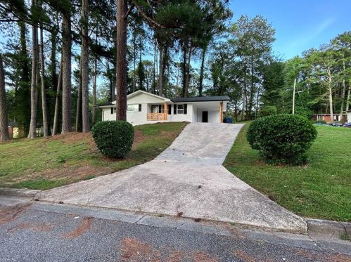 180 Lydia Dr, Atlanta GA  30315-8416 exterior