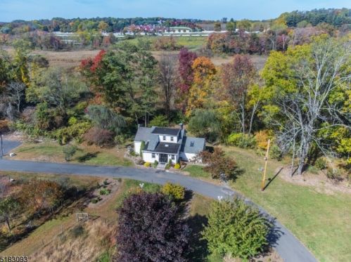 43 Pleasant Hill Rd, Chester, NJ 07930-2137