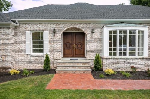 185 Randall Ave, Warwick, RI 02889-6510