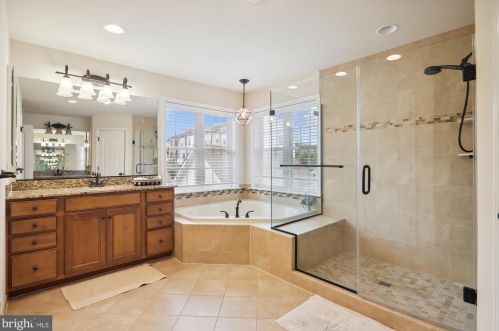 13509 Moonlight Trail Dr, Silver Spring MD 20906-6700 exterior