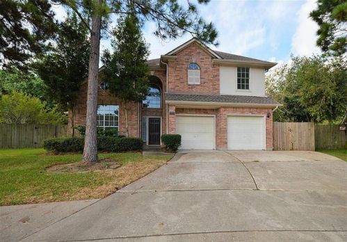 1911 Islander Way, Taylor Lake Village, TX 77586-2851