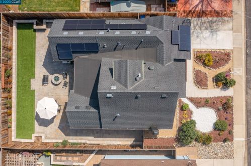 4163 Pickwick Dr, Concord CA  94521-2735 exterior