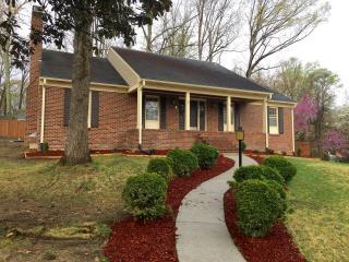 310 Radford Dr, Hopewell, VA 23860-1741