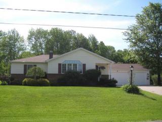 8904 Kirsch Rd, Erie PA  16510-5017 exterior