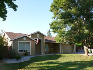 1967 El Vista St, Redding, CA 96002-5315