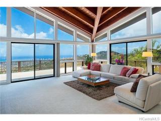 2529 Halekoa Dr, Honolulu, HI 96821-1041