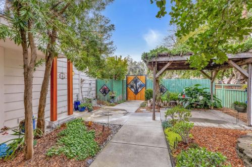 2306 Cezanne Ct, Davis, CA 95618-0502