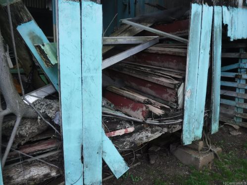 3021 Holua Way, Honolulu HI  96819-2916 exterior