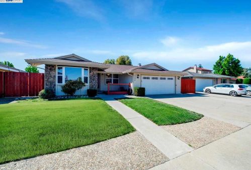 6295 Smith Ave, Newark, CA 94560-4540