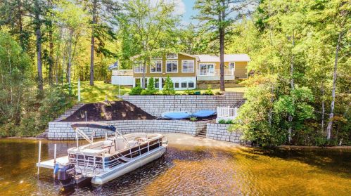 111 Bay Rd, Freedom, NH 03836-4504