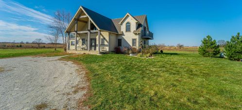 3591 8000s Rd, Saint Anne, IL 60964-4711