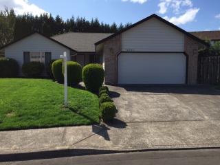 14751 131st Dr, Happy Valley OR  97015-9237 exterior
