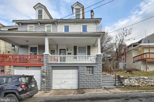 47 Penn St, Harrisburg, PA 17113-2314