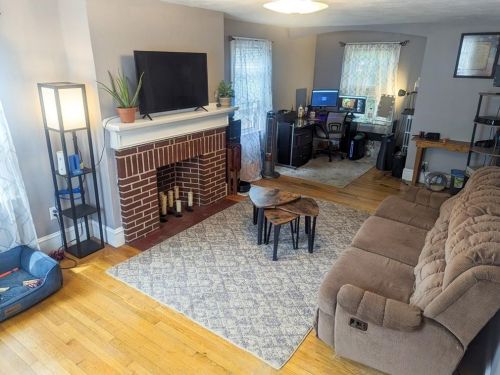 187 Gould Ave, Warwick, RI 02888-1938